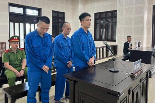 Lĩnh án vì thể hiện 'anh hùng cứu mỹ nhân'
