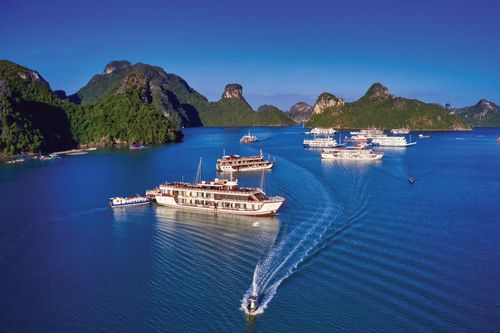 Nhiều tư liệu quý trưng bày tại triển lãm 'Di sản văn hóa biển, đảo Việt Nam'