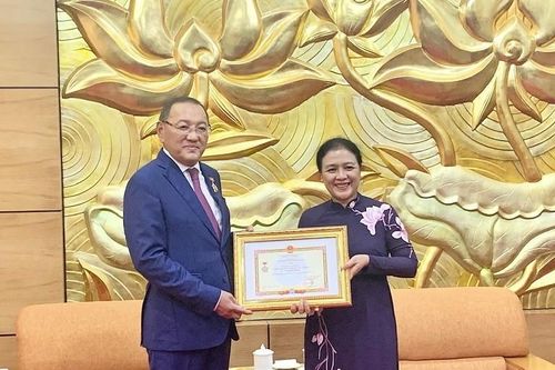 Đại sứ Kazakhstan: Quan hệ hữu nghị với Việt Nam mang ý nghĩa tiên quyết