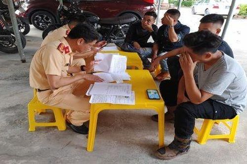 Xử lý đoàn xe mô tô phân khối lớn đi vào cao tốc, đâm bị thương chiến sĩ Cảnh sát giao thông