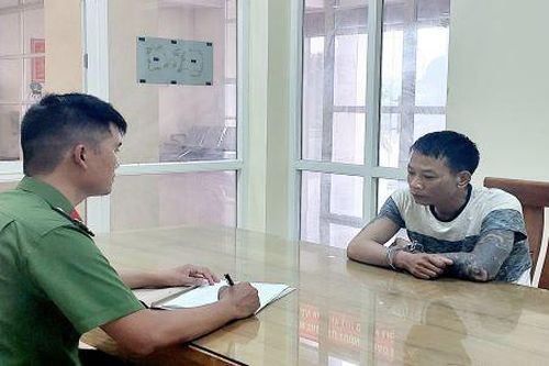 Khởi tố đối tượng có 4 tiền án vẫn đi trộm túi sách của người khác