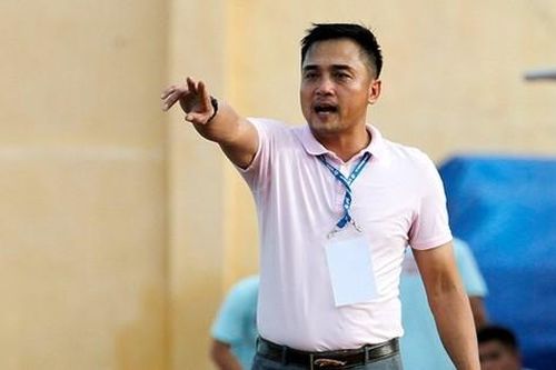 Bình Định chia tay HLV Nguyễn Đức Thắng, Đặng Văn Lâm nối bước ra đi?