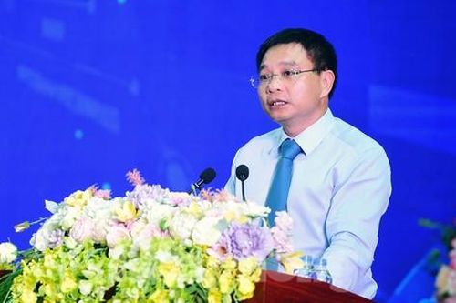 Trẻ hóa đội ngũ cán bộ để thực hiện thành công chuyển đổi số