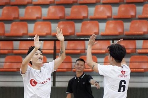 Dàn sao cực xịn quy tụ tại show bóng đá Lotte Futsal Allstar Challenge