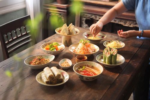 Sức mua giảm, nhiều set cỗ cúng Vu Lan hợp túi tiền