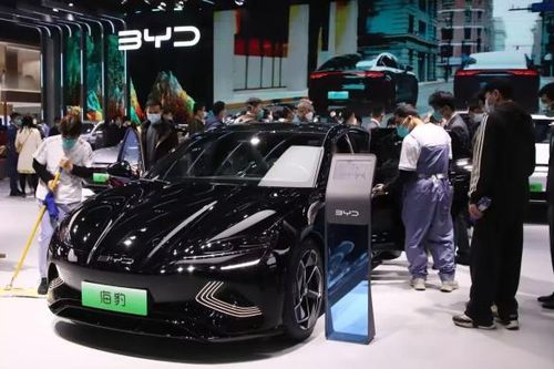 BYD lọt vào top 10 nhà sản xuất ô tô hàng đầu thế giới nhờ 'cú hích' xe điện