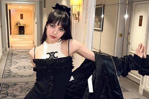 Thẻ đen quyền lực bậc nhất Hàn Quốc mà V (BTS), Lisa (BlackPink) sở hữu: Có ít nhất 180 tỷ đồng mới được mở