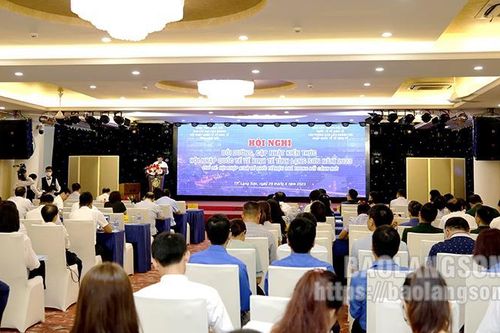 Hơn 200 đại biểu dự hội nghị bồi dưỡng, cập nhật kiến thức hội nhập quốc tế về kinh tế