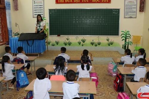 Trên 300.000 học sinh tựu trường năm học 2023-2024
