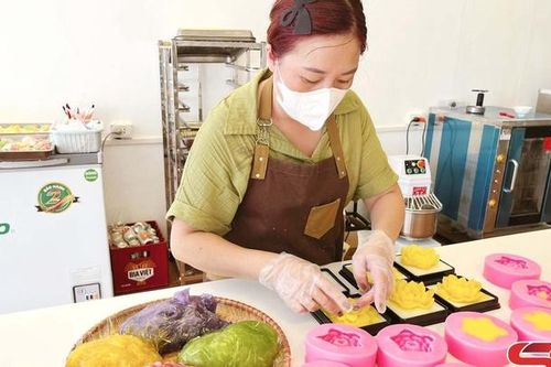 Đa dạng dịch vụ phục vụ Rằm tháng 7