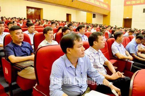 Trên 400 đại biểu được bồi dưỡng nghiệp vụ công tác tiếp dân, xử lý đơn, giải quyết khiếu nại tố cáo