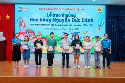Công đoàn Lixco: Tổ chức chuyên đề giáo dục kết hợp trao học bổng cho con em NLĐ