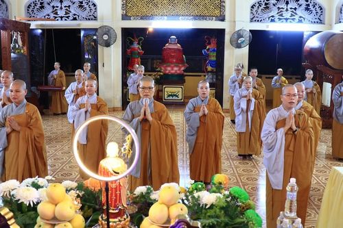 Quan Âm tu viện (Q.Phú Nhuận) tác pháp Tự tứ, kết thúc khóa An cư kiết hạ Phật lịch 2567