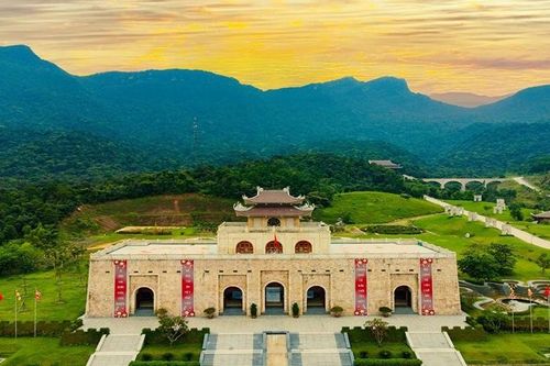 Tây Yên Tử (Bắc Giang): 'Bừng sáng' bộ mặt đô thị nhờ hạ tầng du lịch