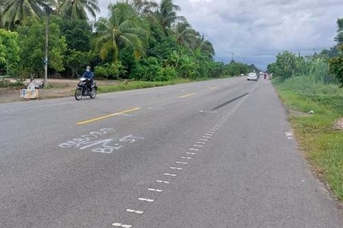 Tông thẳng vào xe khách, 3 thanh niên tử vong