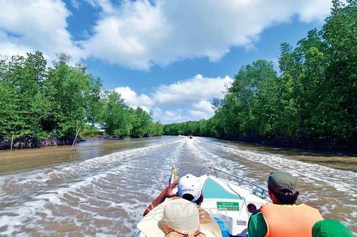 Khơi thông tiềm lực kinh tế du lịch