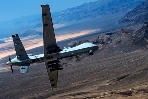 Nga điều chiến đấu cơ Su-30 chặn UAV trinh thám Mỹ ở biển Đen