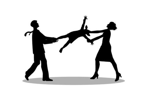 Chồng cũ đòi 3 tỷ đồng mới chịu trả con gái cho tôi