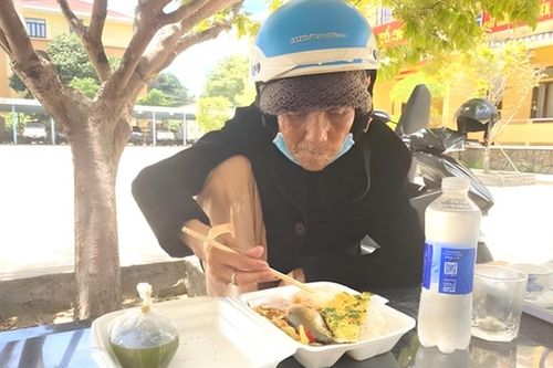 Cụ bà 87 tuổi ở Lâm Đồng đi lạc gần 800km đến Thừa Thiên - Huế