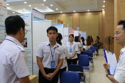 Thành phố Hồ Chí Minh: Hơn 1,7 triệu học sinh tựu trường