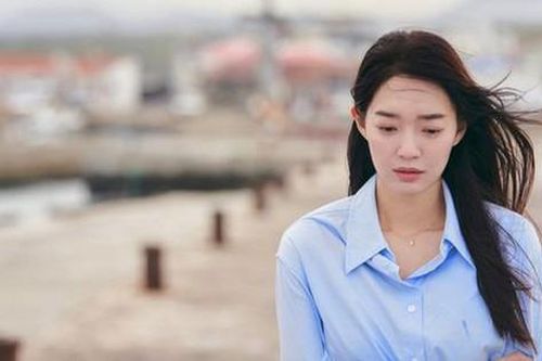 Bạn trai thách thức 'sẽ ngoại tình nếu không được thỏa mãn', cô gái có cách xử lý đặc biệt
