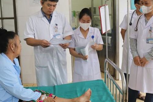 Tin mới nhất vụ 20 người nhập viện sau khi dùng nước ở Điện Biên