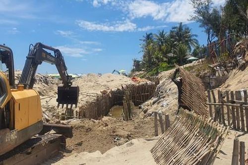 Hơn hai thập niên nỗ lực 'giải cứu' bờ biển Hội An khỏi sạt lở