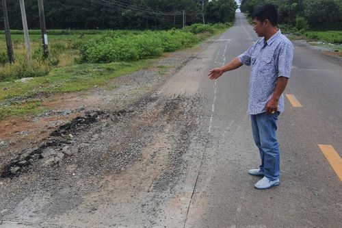 Bình Phước: Nhiều đường giao thông sau vài tháng đưa vào sử dụng đã 'tanh bành'