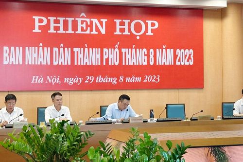 UBND TP Hà Nội xem xét điều chỉnh kế hoạch đầu tư công năm 2023