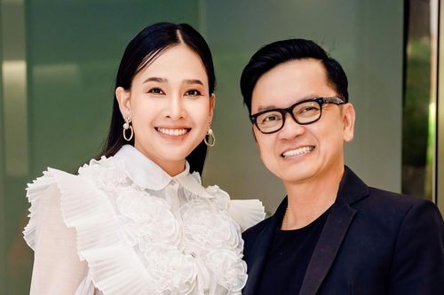 Hoa hậu Dương Mỹ Linh khoe sắc vóc bất ngờ sau 4 tháng sinh con