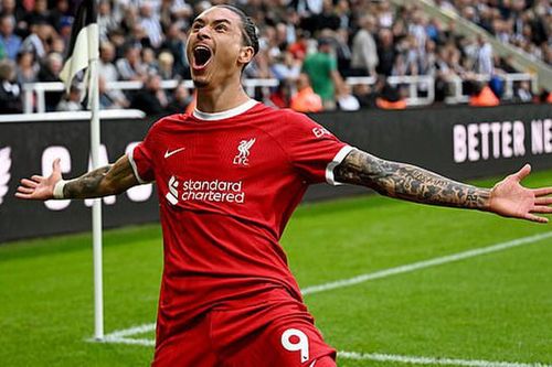 Darwin Nunez từ tác nhân 'gây họa' đến người hùng của Liverpool