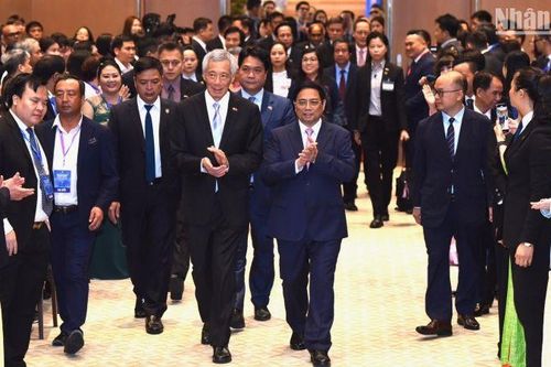 Thúc đẩy quan hệ hợp tác kinh tế, thương mại và đầu tư Việt Nam-Singapore lên tầm cao mới