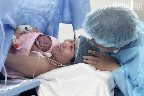 Lần đầu can thiệp tắc mạch bướu máu bánh nhau thành công