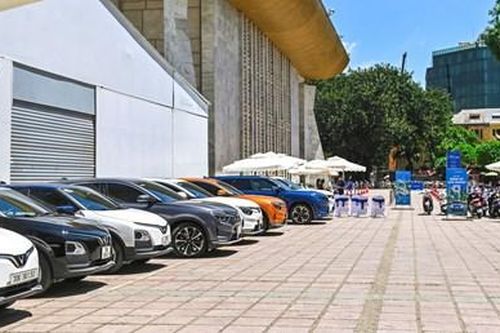 Thúc đẩy công nghiệp giao thông xanh - Bài 3: Để phương tiện xanh thân thiện với người sử dụng