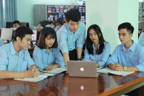 Chặn 'vượt rào' tuyển sinh