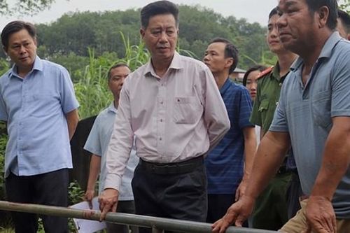 Điện Biên: 20 người nhập viện nghi dùng nước nhiễm thuốc trừ cỏ