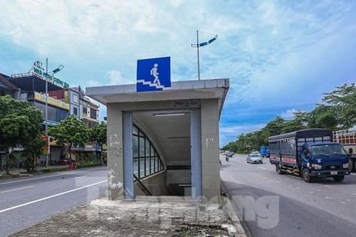 Hầm đi bộ bạc tỷ đang bị 'lãng quên' ở Hà Nội