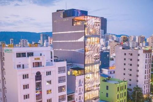 Tham vọng của Đất Xanh Miền Trung khi đổi tên thành Regal Group