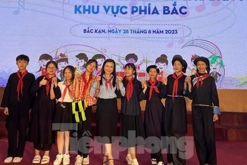 Sôi nổi ngày hội văn hóa thiếu nhi các dân tộc khu vực phía Bắc