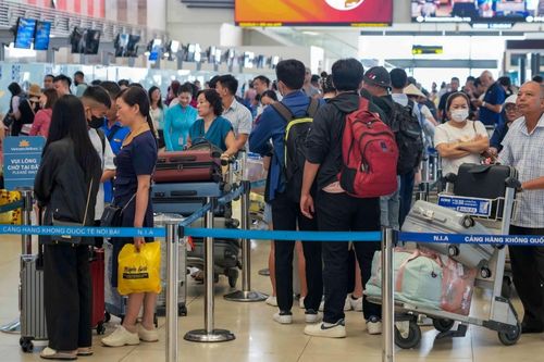 Kiểm soát an ninh tăng cường cấp độ 1 tại các sân bay dịp lễ 2/9