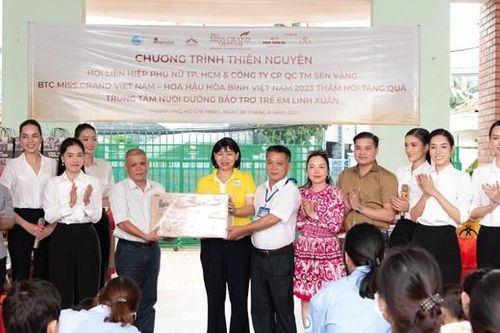 Hoa hậu Lê Hoàng Phương làm từ thiện ngay sau khi đăng quang Miss Grand Vietnam