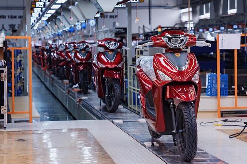 Xe máy sản xuất trong nước vượt mốc 2 triệu chiếc sau 8 tháng năm 2023