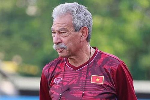 Cựu giảng viên FIFA làm trợ lý cho ông Troussier tại ĐT Việt Nam; HLV Hoàng Anh Tuấn: 'ĐT Việt Nam sẽ có thêm sự lựa chọn từ U23 Việt Nam tại ASIAD'
