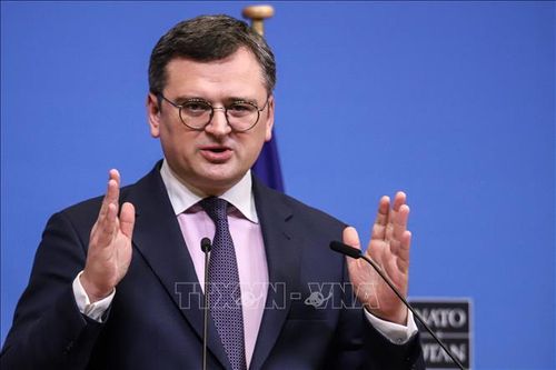 Ngoại trưởng Ukraine công du châu Âu để đàm phán viện trợ quân sự