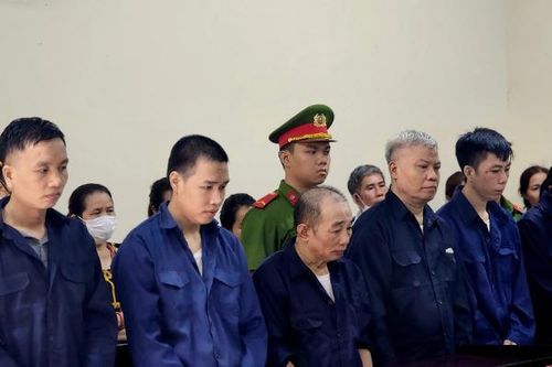 Tuyên án nhóm bị cáo làm giả thương hiệu Nón Sơn