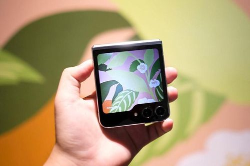 Đánh giá chi tiết Samsung Galaxy Z Flip5: Smartphone 'vỏ sò' đáng mua nhất hiện nay