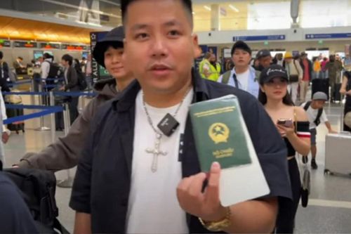 Khoa Pug về Việt Nam sau 3 năm trên đất Mỹ, 1 bóng hồng bất ngờ bị réo tên