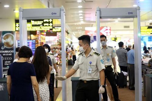 Vì sao các sân bay phải áp dụng kiểm soát an ninh hàng không tăng cường cấp độ 1 dịp 2/9?