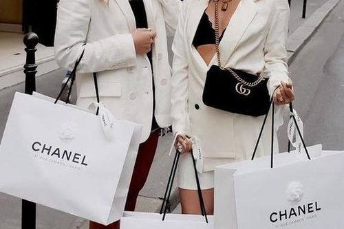 Gen Z khó tính và ngán thông điệp quảng cáo nhàm chán: Làm sao kiếm được tiền từ họ?