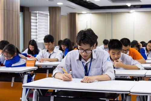 Bộ Giáo dục xem xét lại việc tuyển sinh bằng chứng chỉ ngoại ngữ: Chuyên gia chỉ ra 3 vấn đề cần lưu ý